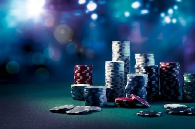 Tampilan dashboard permainan live optifabric dengan berbagai kategori slot dan meja dealer langsung
